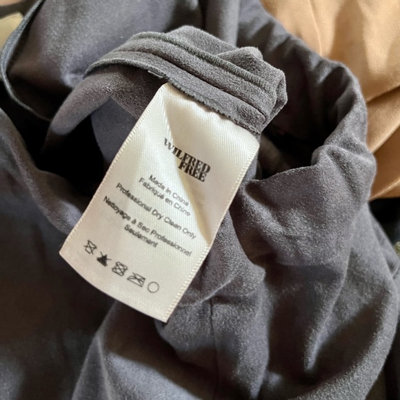 Aritzia Wilfred Free Faux Suede Skirt - Picture 2 of 3